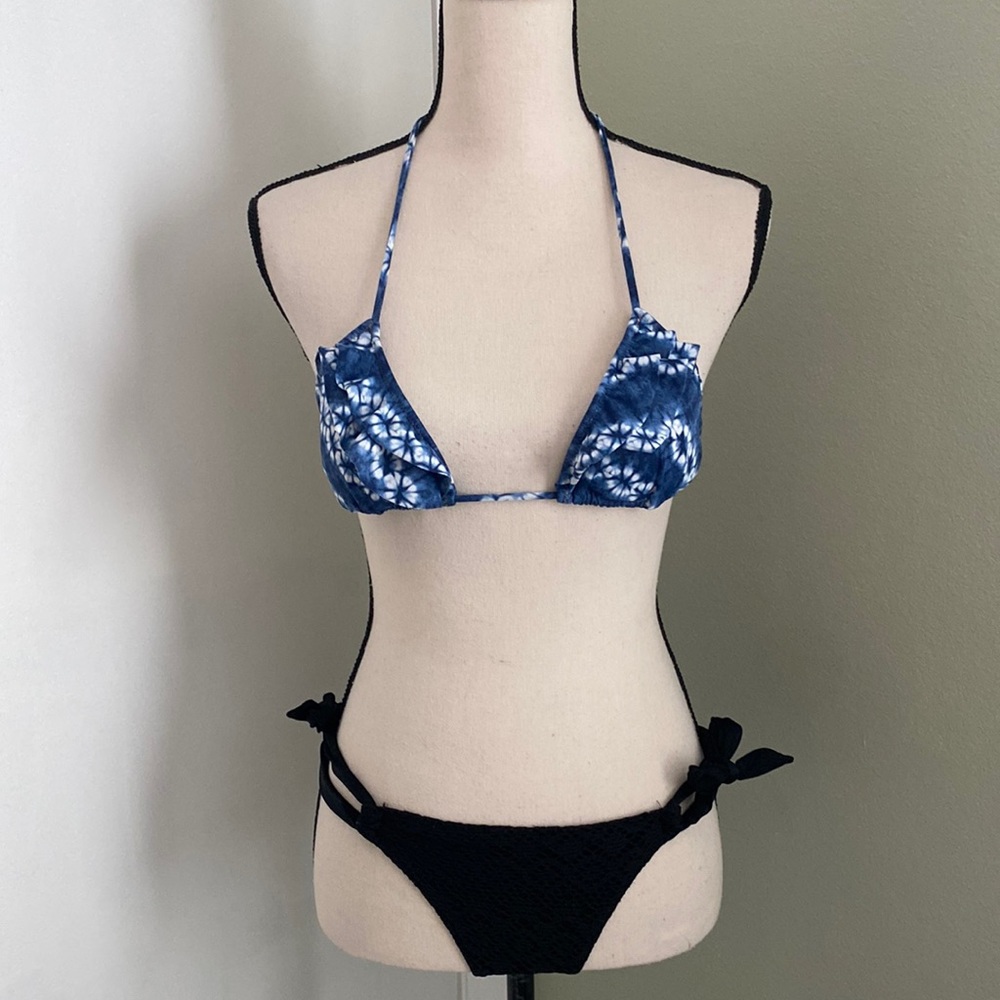 Victoria’s Secret Bikini Set